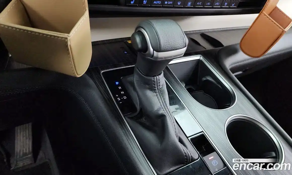 Toyota Sienna 2022 2.5 Автомат в Москве № 302500, фото 13