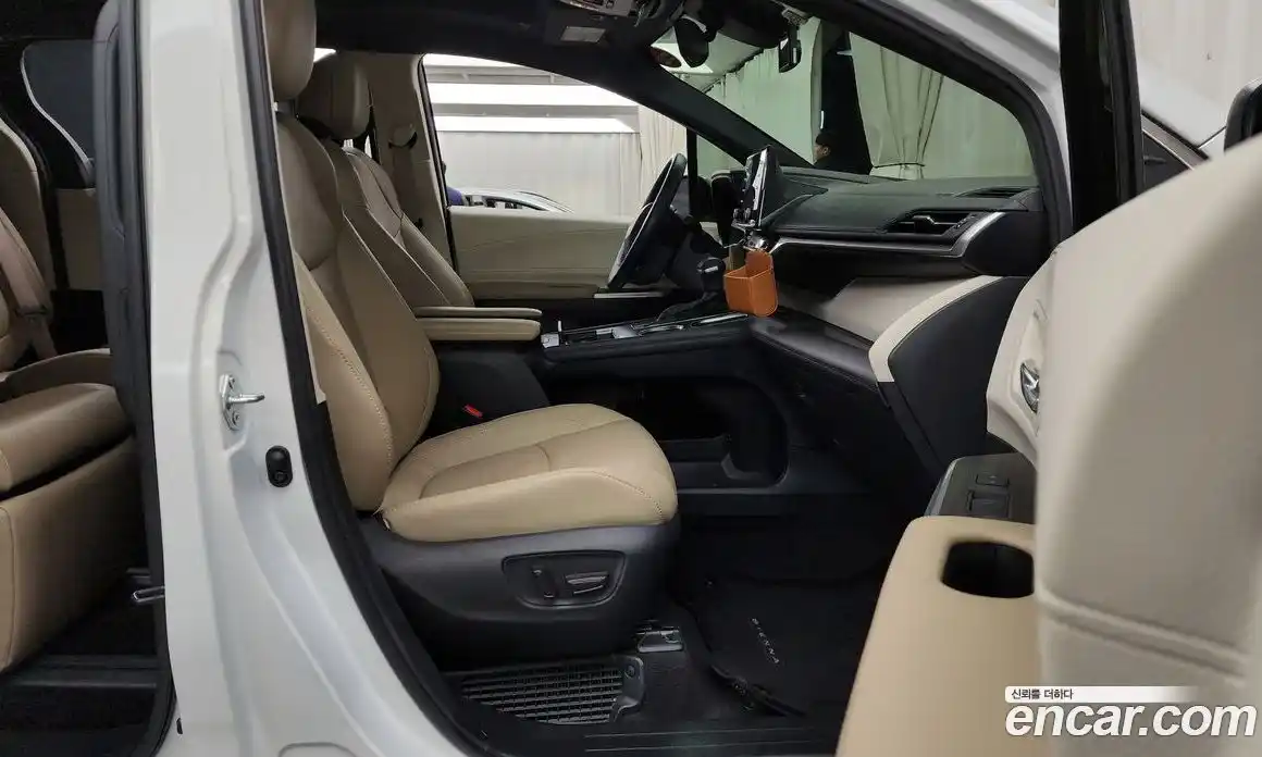 Toyota Sienna 2022 2.5 Автомат в Москве № 302500, фото 5