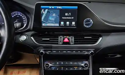 Hyundai Grandeur 2017 2.4 Автомат в Москве № 303929, миниатюра 9