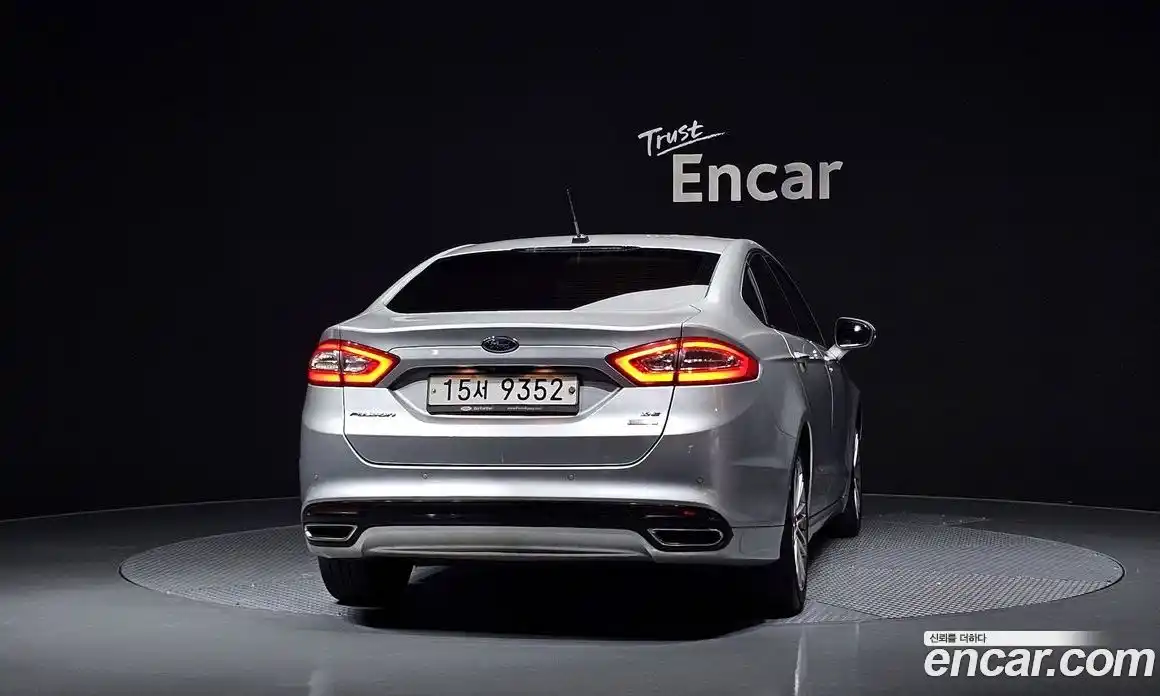 Ford Fusion 2015 2.0 Автомат в Москве № 304317, фото 20