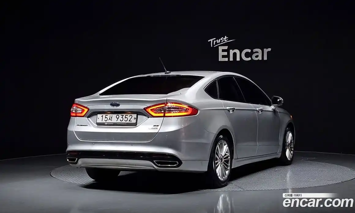 Ford Fusion 2015 2.0 Автомат в Москве № 304317, фото 3