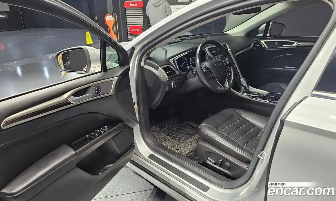 Ford Fusion 2015 2.0 Автомат в Москве № 304317, фото 4