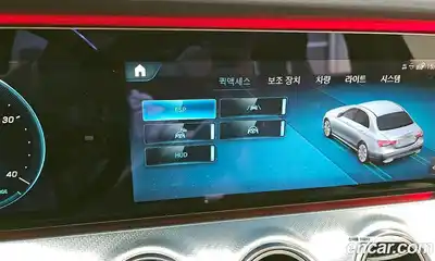 Mercedes-Benz E-Class 2021 2.0 Автомат в Москве № 308340, миниатюра 11