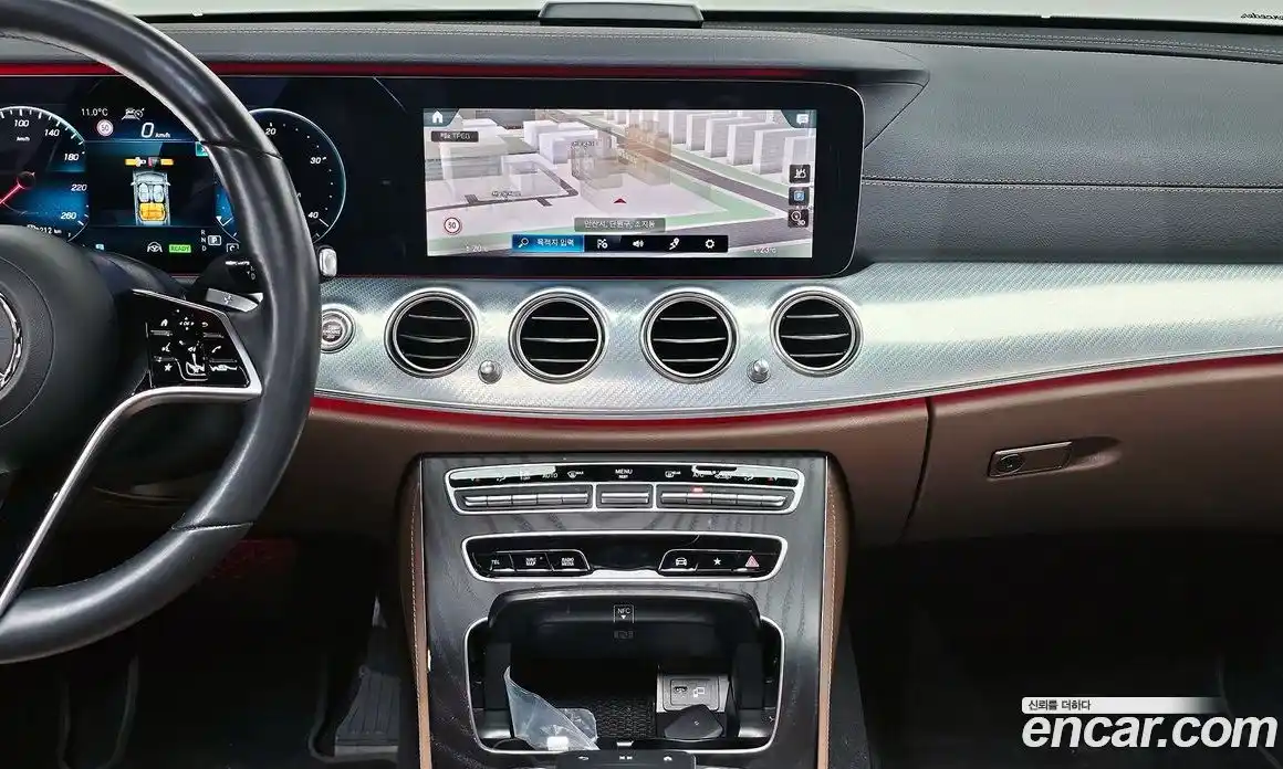 Mercedes-Benz E-Class 2021 2.0 Автомат в Москве № 308340, фото 12