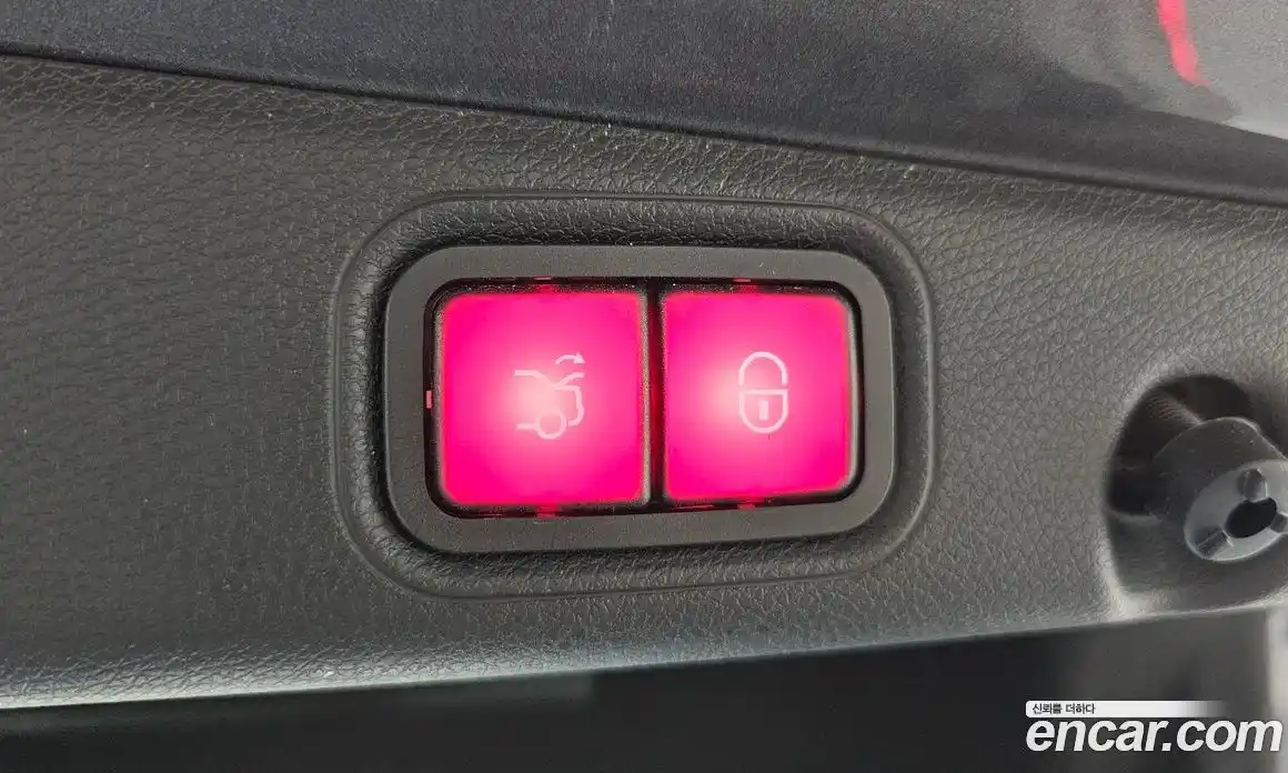 Mercedes-Benz E-Class 2021 2.0 Автомат в Москве № 308340, фото 3