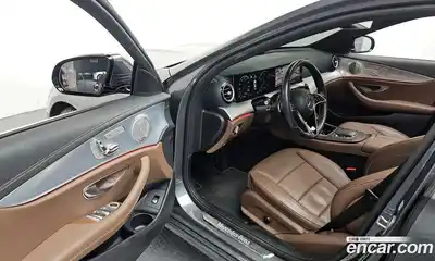 Mercedes-Benz E-Class 2021 2.0 Автомат в Москве № 308340, миниатюра 8