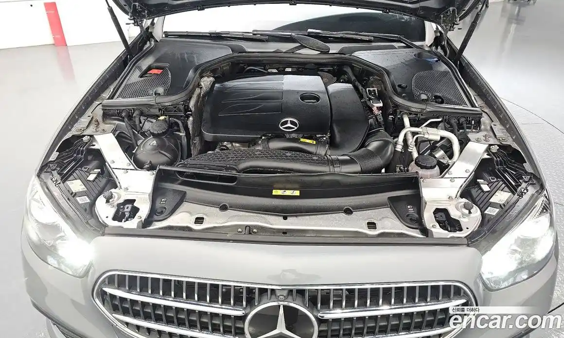 Mercedes-Benz E-Class 2021 2.0 Автомат в Москве № 308340, фото 9