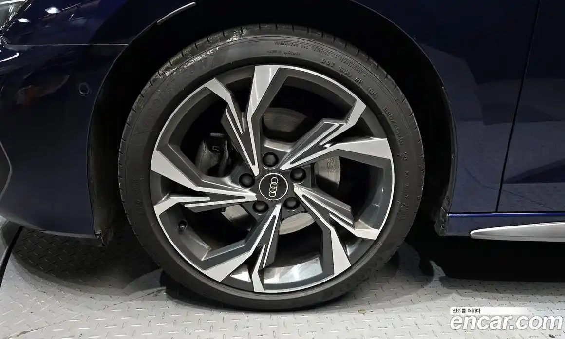 Audi A3 2025 2.0 Автомат в Москве № 311722, фото 2