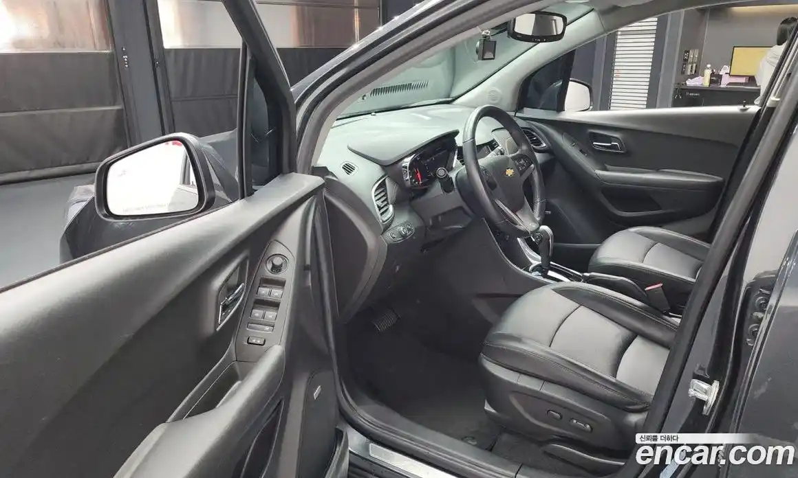 Chevrolet Trax 2018 1.4 Автомат в Москве № 40999, фото 19