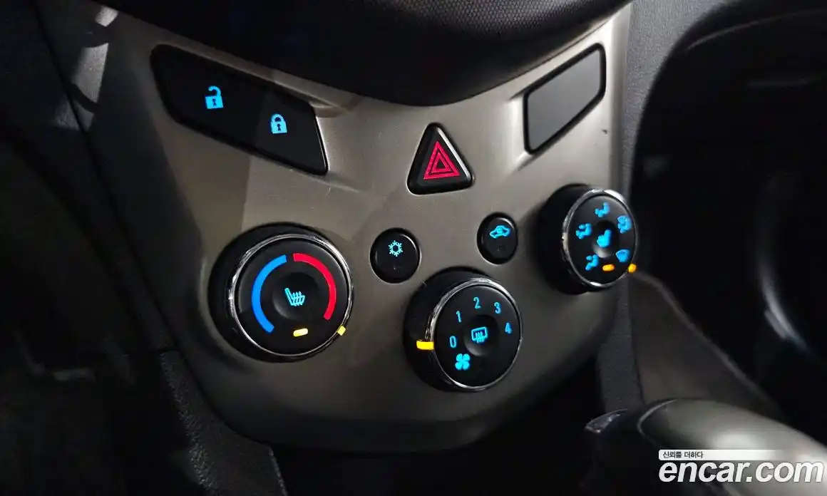 Chevrolet Aveo 2012 1.6 Автомат в Москве № 41300, фото 19