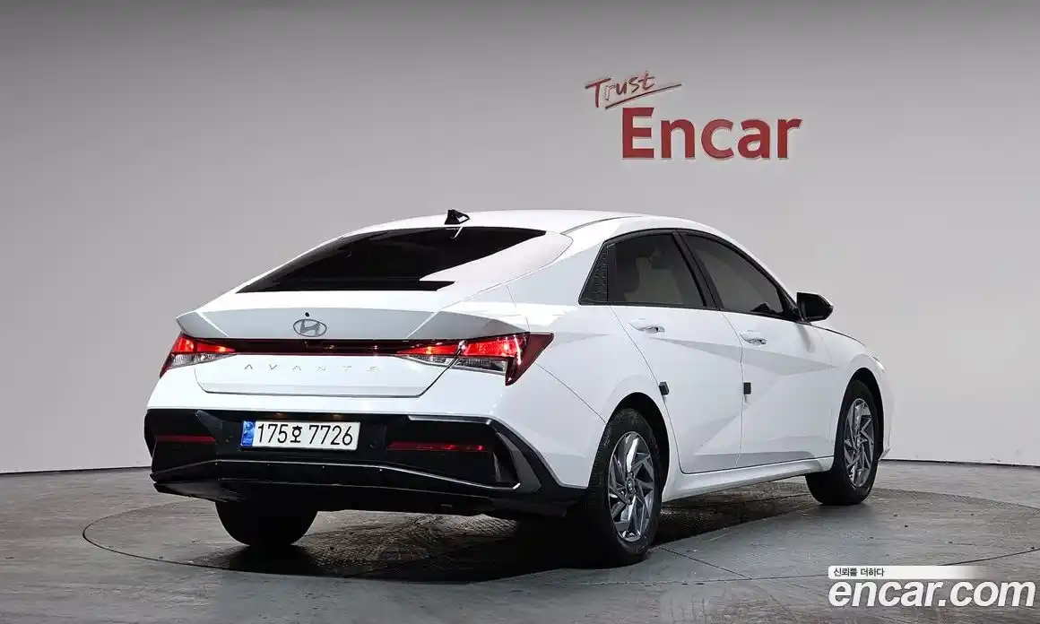 Hyundai Avante 2024 1.6 Автомат в Москве № 42736, фото 15