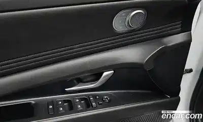 Hyundai Avante 2024 1.6 Автомат в Москве № 42736, миниатюра 2