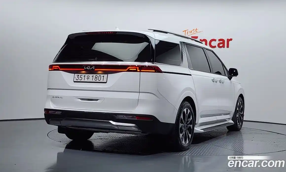 Kia Canival 2023 2.2 Автомат в Москве № 55138, фото 19