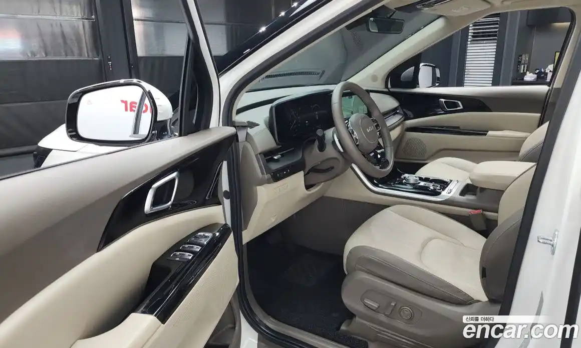 Kia Canival 2023 2.2 Автомат в Москве № 55138, фото 4