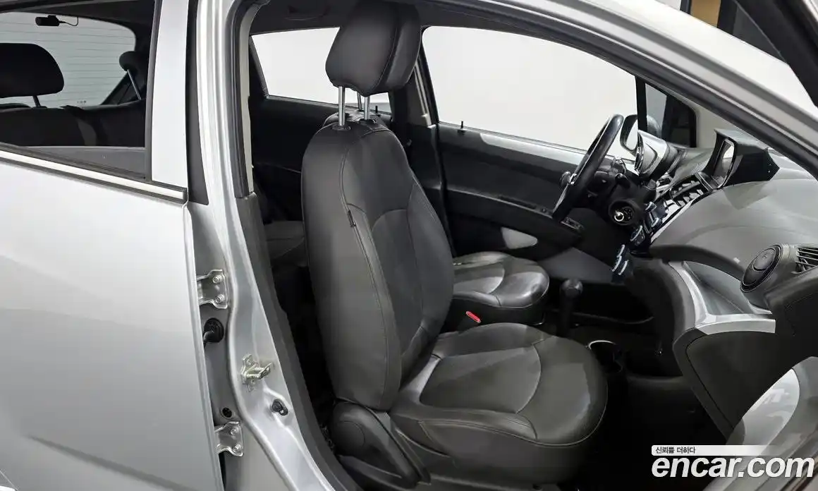 Chevrolet Spark 2014 1.0 Автомат в Москве № 102690, фото 13