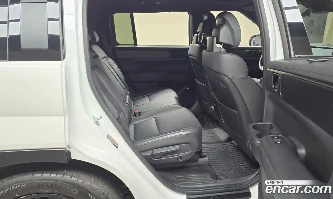 Hyundai Santa Fe 2024 1.6 Автомат в Москве № 113266, фото 18