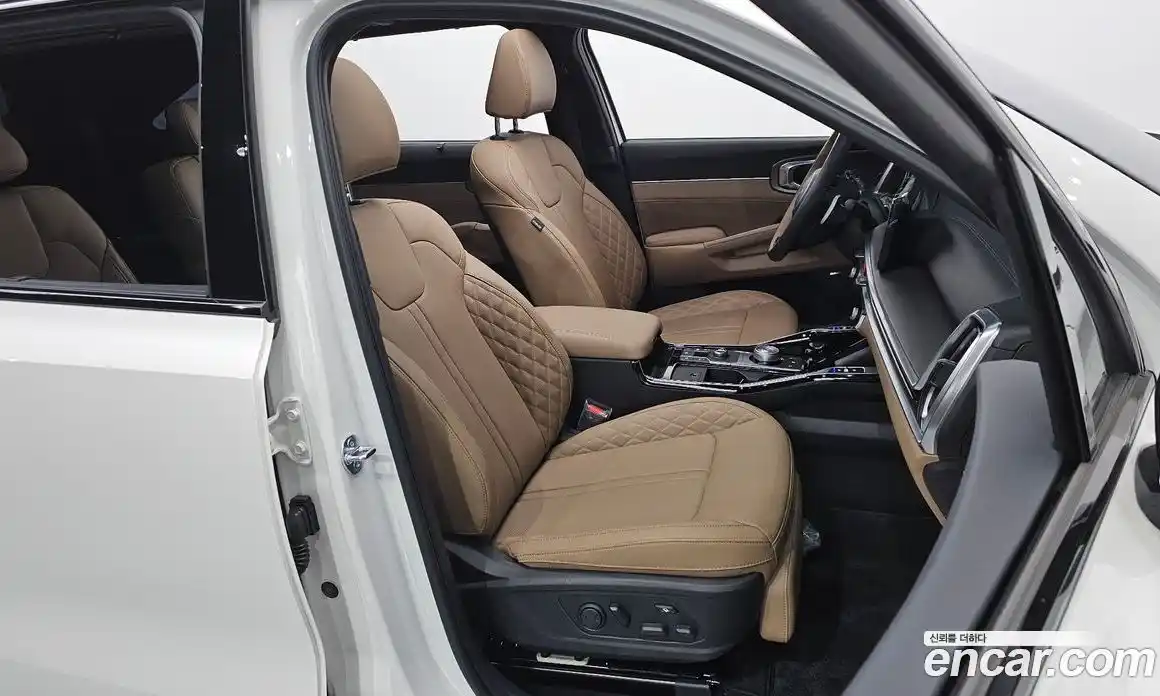 Kia Sorento 2024 1.6 Автомат в Москве № 114718, фото 19