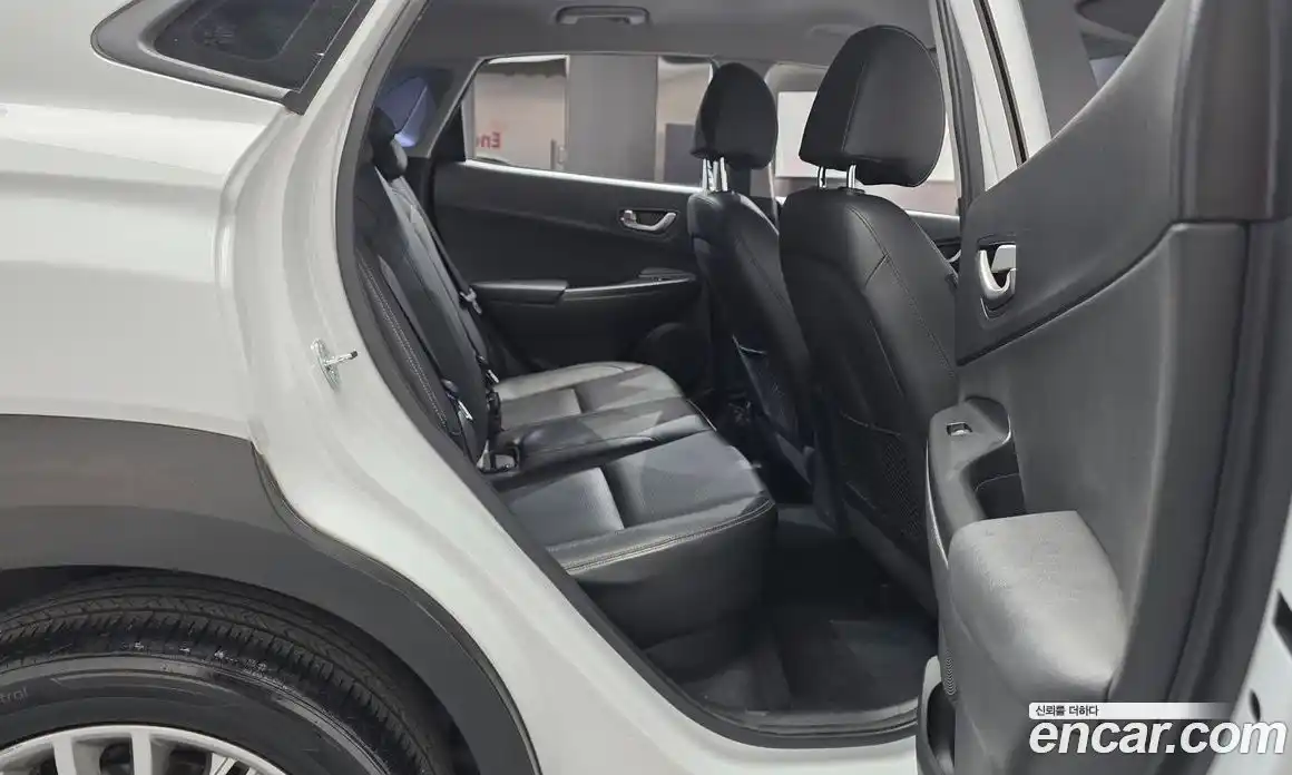 Hyundai Kona 2020 1.6 Автомат в Москве № 119033, фото 13