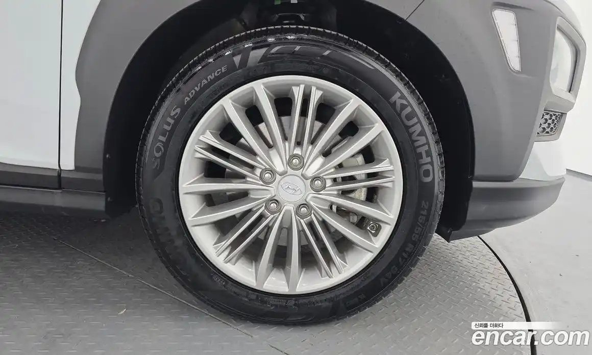 Hyundai Kona 2020 1.6 Автомат в Москве № 119033, фото 3