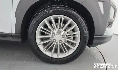 Hyundai Kona 2020 1.6 Автомат в Москве № 119033, миниатюра 3