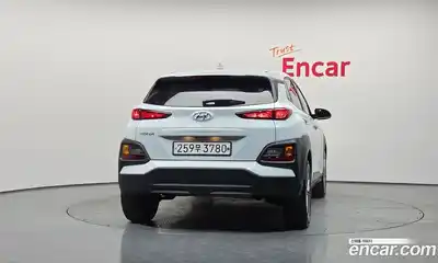 Hyundai Kona 2020 1.6 Автомат в Москве № 119033, миниатюра 8