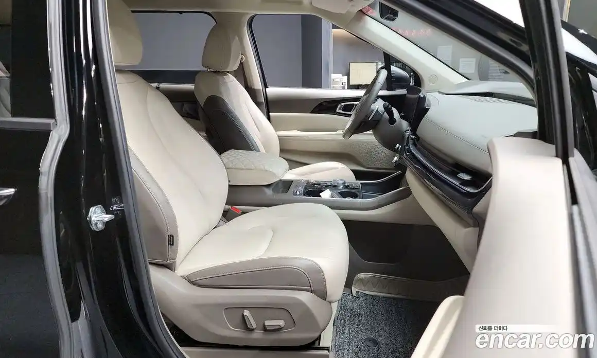 Kia Canival 2025 2.2 Автомат в Москве № 120100, фото 7