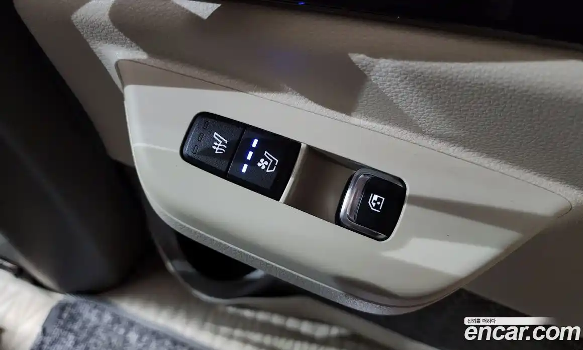 Kia Canival 2025 2.2 Автомат в Москве № 120100, фото 9