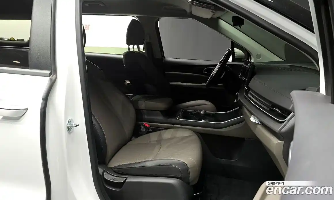 Kia Canival 2024 2.2 Автомат в Москве № 120392, фото 15