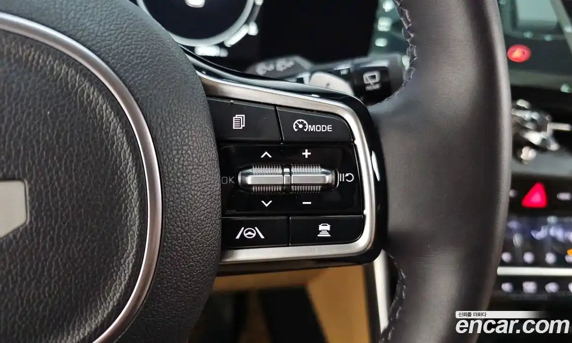 Kia Canival 2023 3.5 Автомат в Москве № 121184, фото 6