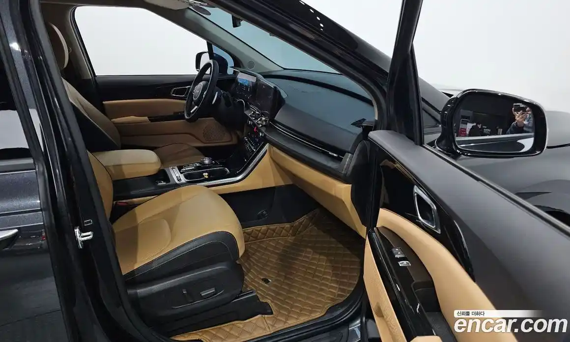 Kia Canival 2023 3.5 Автомат в Москве № 121184, фото 7