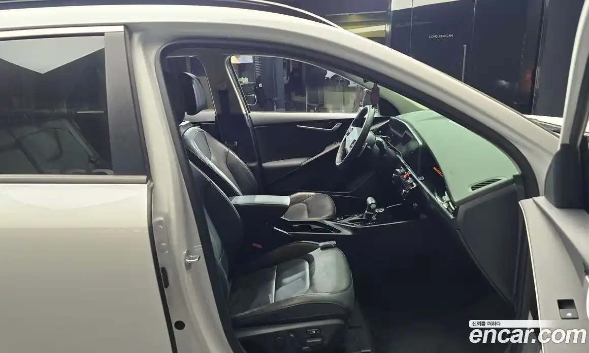 Kia Niro 2022 1.6 Автомат в Москве № 121864, фото 16