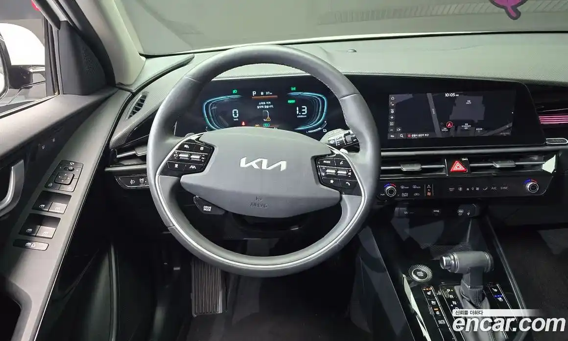 Kia Niro 2022 1.6 Автомат в Москве № 121864, фото 3