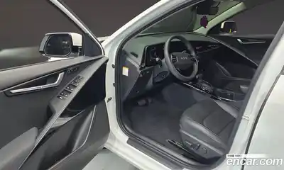 Kia Niro 2022 1.6 Автомат в Москве № 121864, миниатюра 8