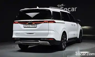 Kia Canival 2023 2.2 Автомат в Москве № 124062, миниатюра 12