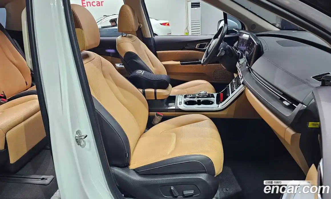 Kia Canival 2023 2.2 Автомат в Москве № 124062, фото 17