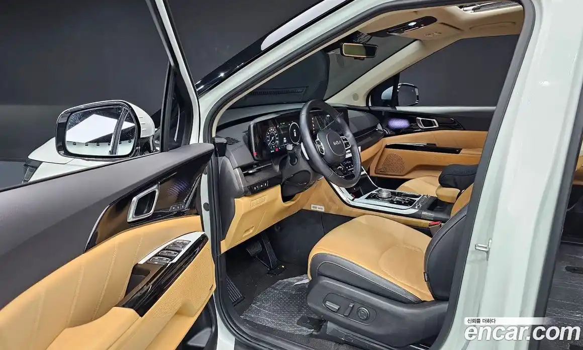 Kia Canival 2023 2.2 Автомат в Москве № 124062, фото 19