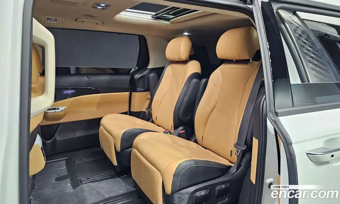 Kia Canival 2023 2.2 Автомат в Москве № 124062, фото 4