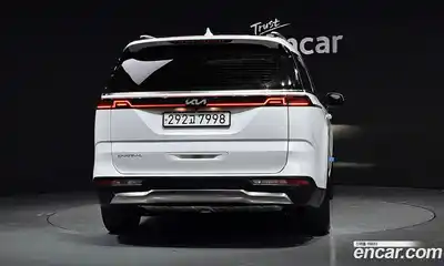 Kia Canival 2023 2.2 Автомат в Москве № 124062, миниатюра 10