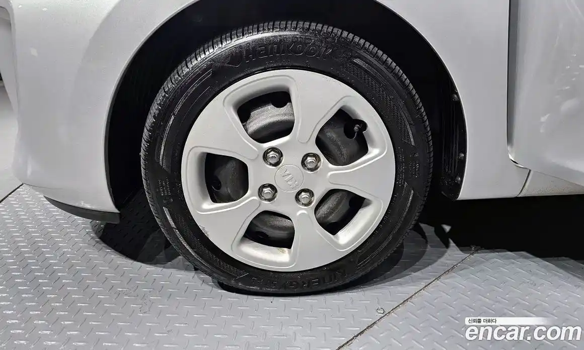 Kia Morning 2016 1.0 Автомат в Москве № 124174, фото 8