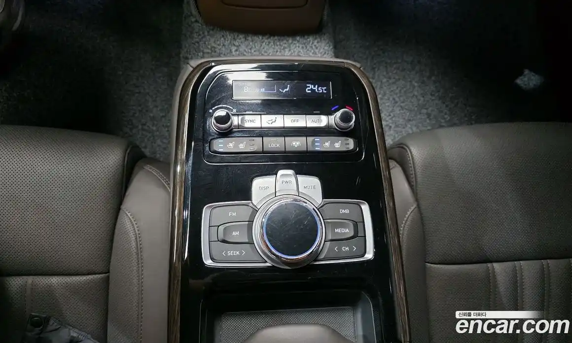 Genesis G90 2019 3.3 Автомат в Москве № 129213, фото 12