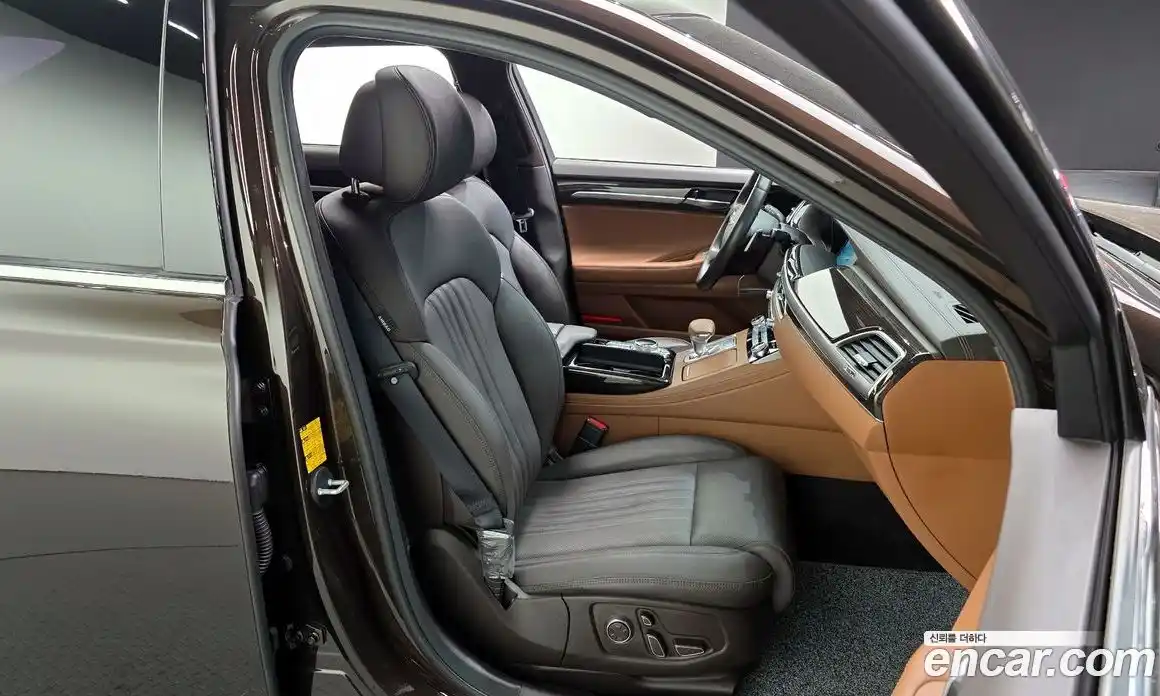 Genesis G90 2019 3.3 Автомат в Москве № 129213, фото 9