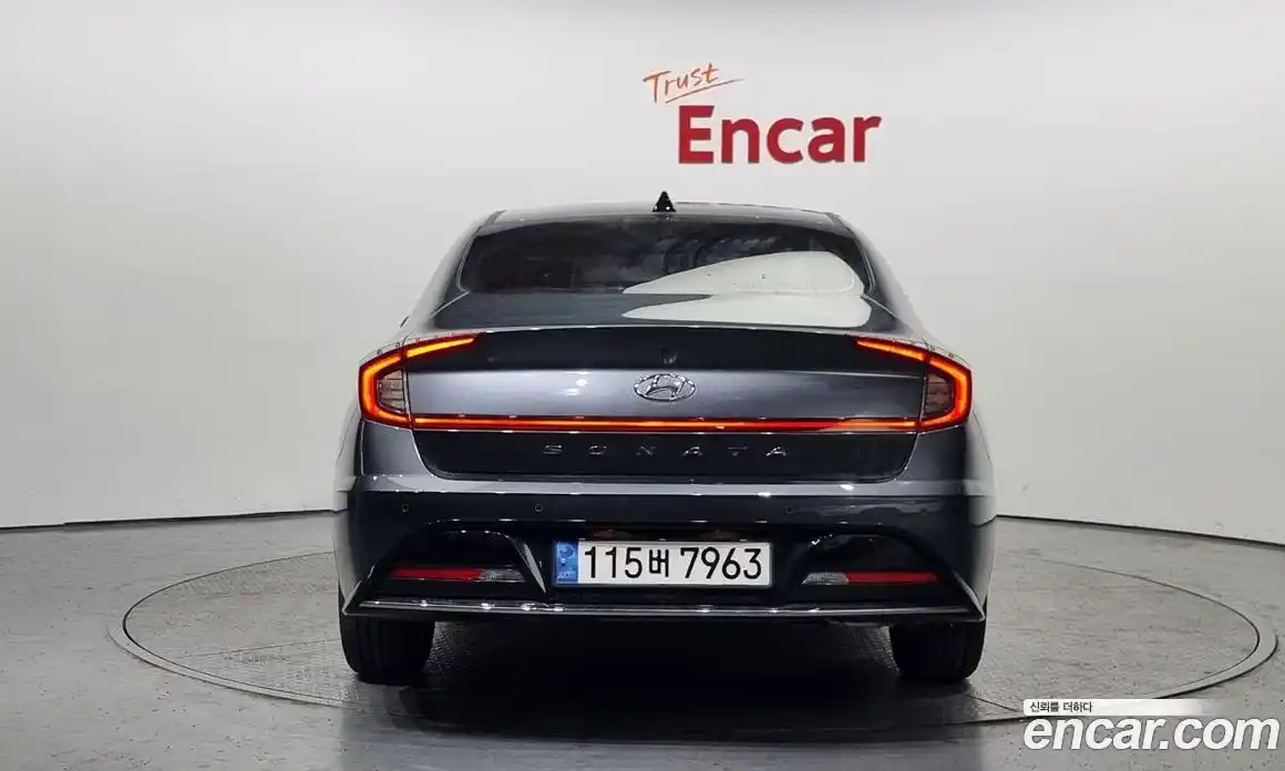 Hyundai Sonata 2022 2.0 Автомат в Москве № 130574, фото 17