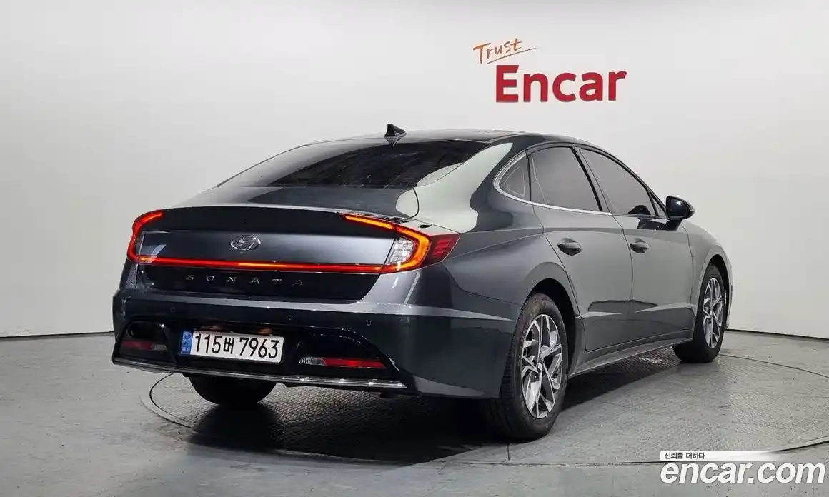 Hyundai Sonata 2022 2.0 Автомат в Москве № 130574, фото 4