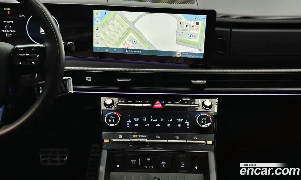 Hyundai Santa Fe 2024 1.6 Автомат в Москве № 130876, фото 16