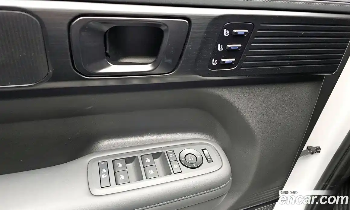 Hyundai Santa Fe 2024 1.6 Автомат в Москве № 130876, фото 19