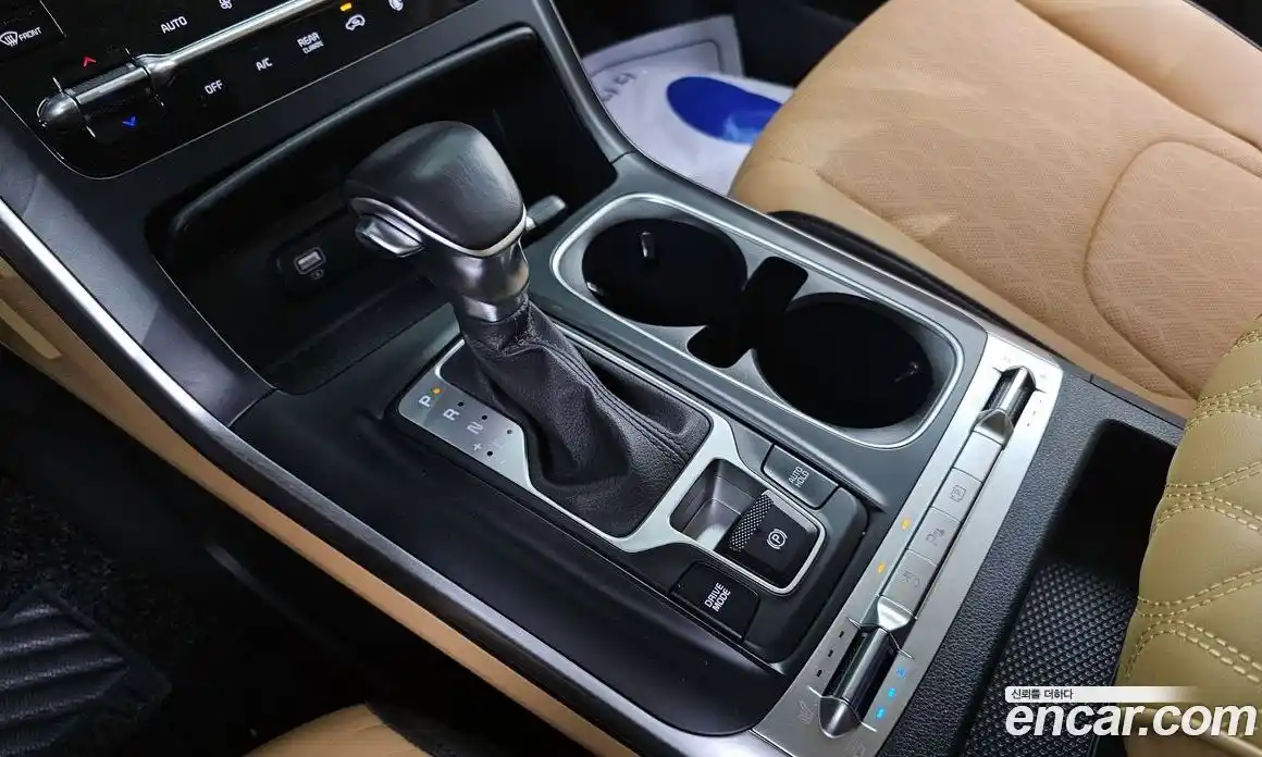 Kia Canival 2021 3.5 Автомат в Москве № 132278, фото 7