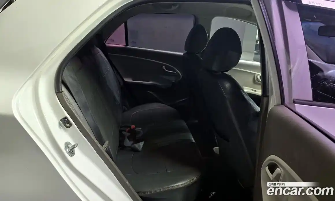 Kia Morning 2012 1.0 Автомат в Москве № 132283, фото 15