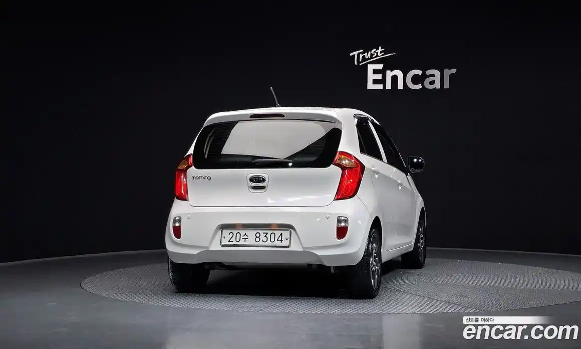 Kia Morning 2012 1.0 Автомат в Москве № 132283, фото 7