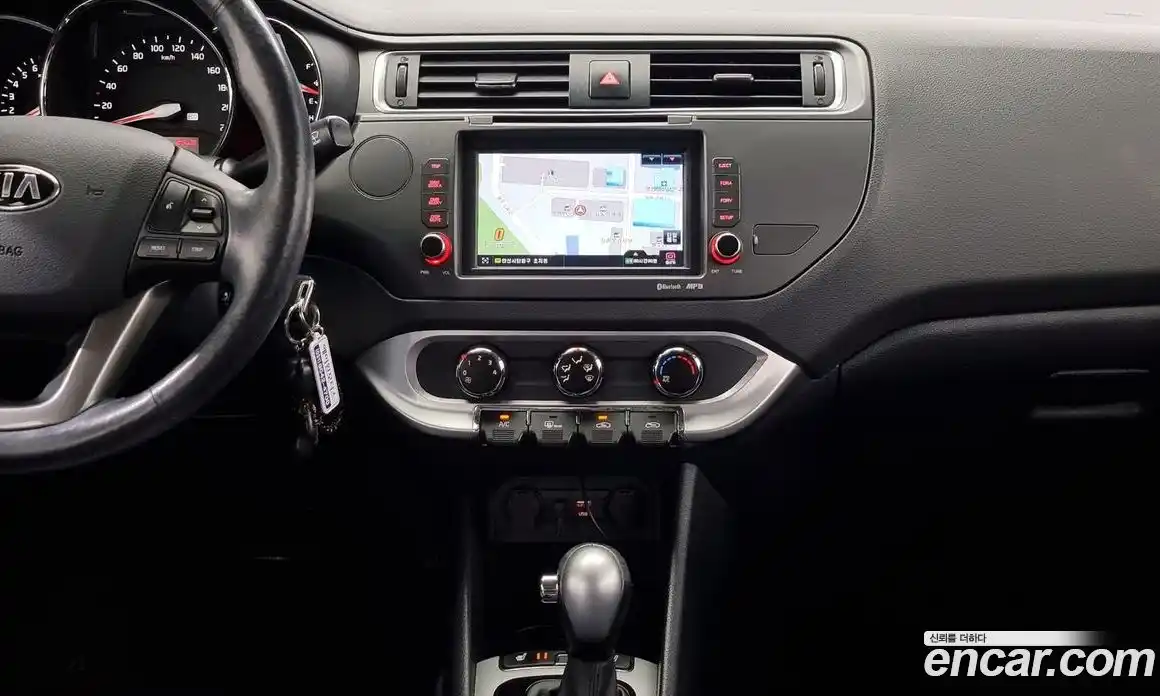 Kia Pride 2015 1.4 Автомат в Москве № 133825, фото 15