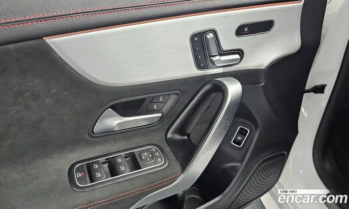 Mercedes-Benz CLA-Class 2022 2.0 Автомат в Москве № 137060, фото 11